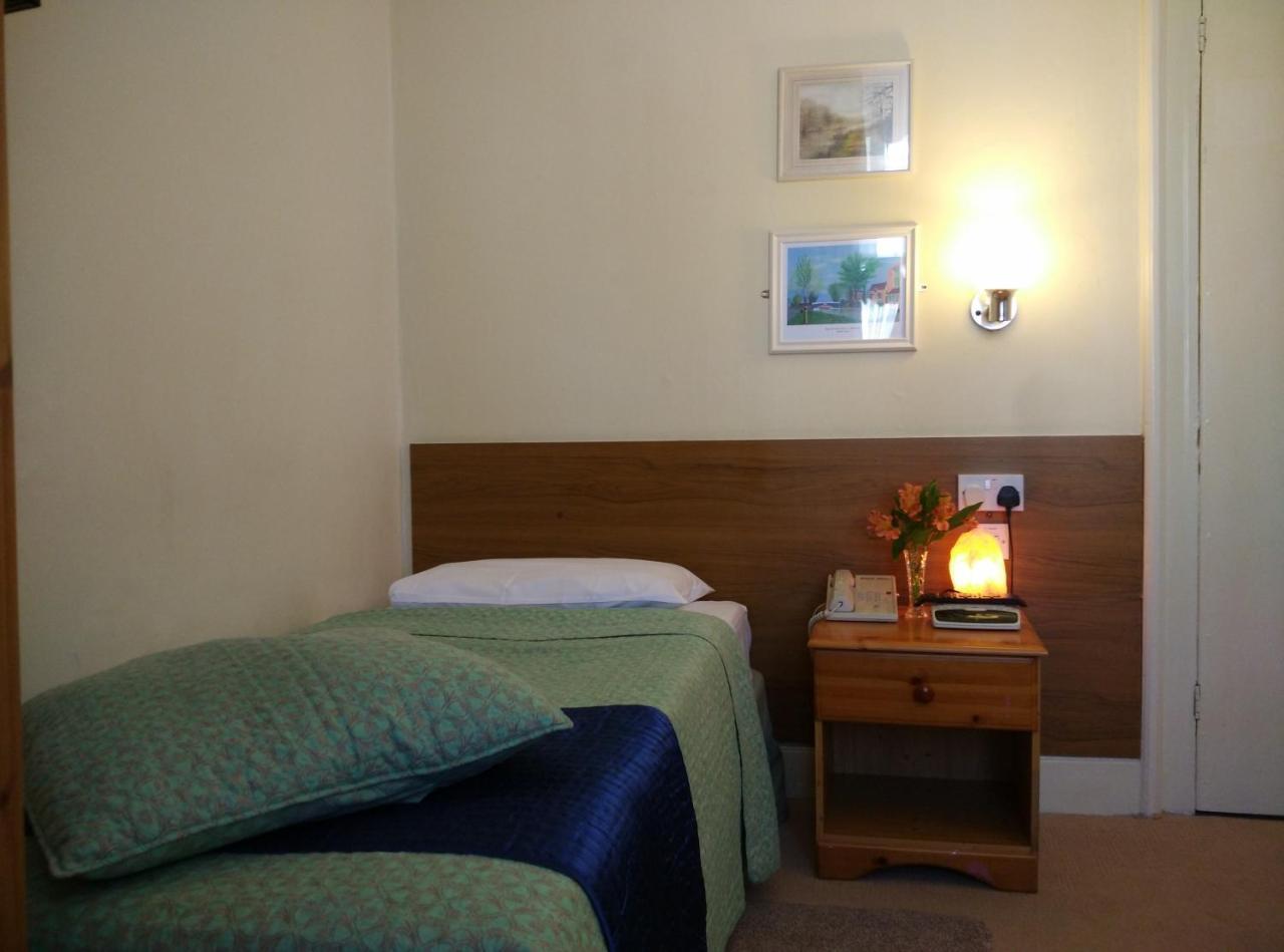 River Hotel Оксфорд Экстерьер фото